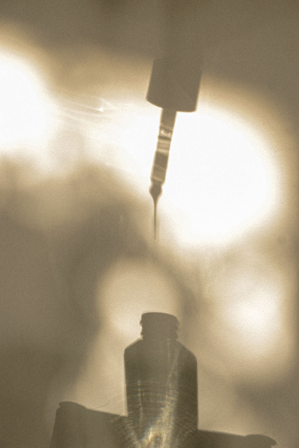 Low MOQ skincare manufacturing with 500 unit small batch production run